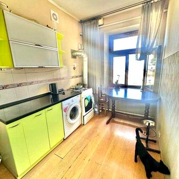 Продам квартиру в центре города.