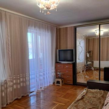 Продам 2кв. Корищенко, хорошее сосстояние.