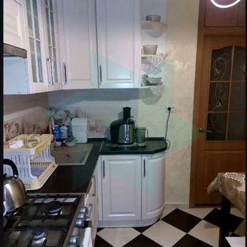 Продам 2 х ком квартиру, чешка, на Левобеежном 3