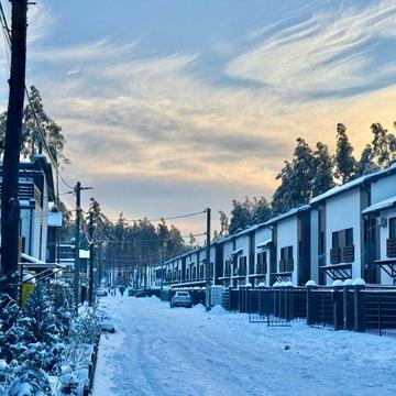 Готовий таунхаус з мінімальним оформленням біля парку КМ  Лісове