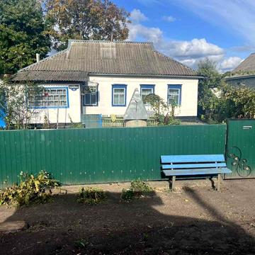 Продам будинок у м. Глобине