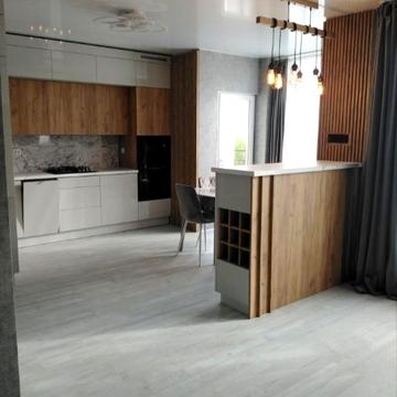 Бориса Тена вул., 6