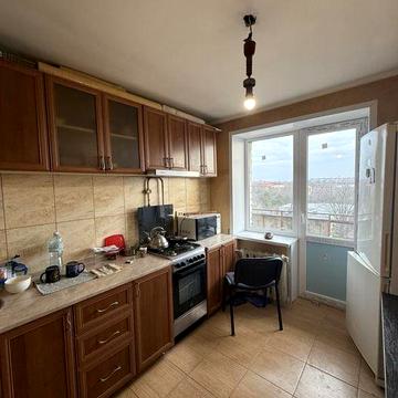 Продаж 1к. Квартира У центрі міста ID-#146129