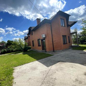 Довгострокова оренда будинку