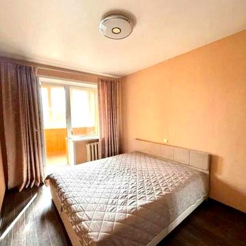 Продам 3к квартиру с кап ремонтом, м.Дворец Спорта