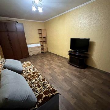 Уютная однушка на алмазном!Возможно заселение с животными!