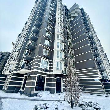 Продаж просторої квартири з частковим ремонтом ЖК Гранд Бурже