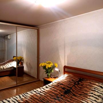 Лесі Українки просп. (Пушкіна), 19