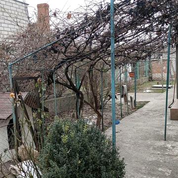 Оренда Будинку . Довгострокова / - 50% коммуналка на постійній основі