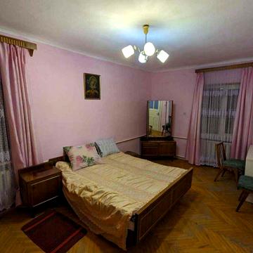 Здається 2х кімнатна квартира