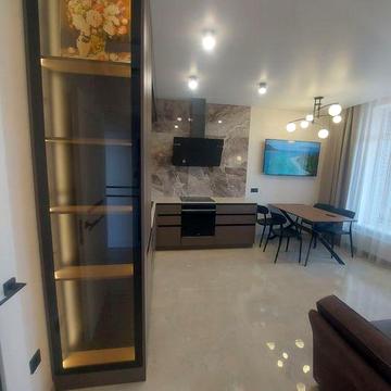 Сдам кухня- студия и 2 спальни ЖК Омега/ Толбухина 135