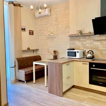 Володимира Моссаковського вул. (Клари Цеткін), 7