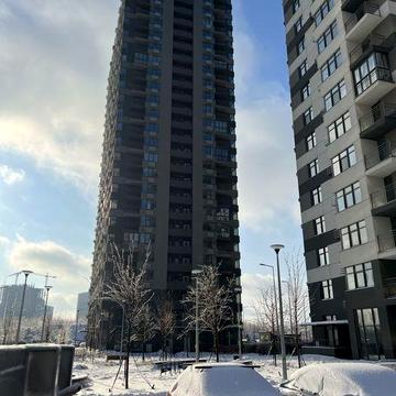 Продам  1 квартиру Варшавський 2. ЖК Варшавський 2