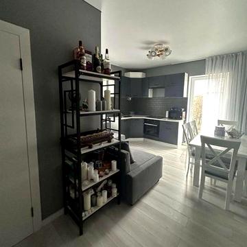 Продаж просторої 1 кімнатної , центр неподалік Швабської, 42,4 кв м