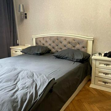 Сдам ,свет всегда , длительно самый центр  оперный театр 2 этаж