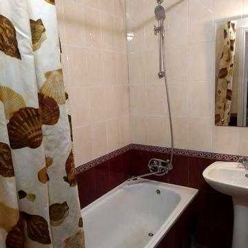 Здам квартиру, вул.Молодіжна, свій двір, окремий вхід