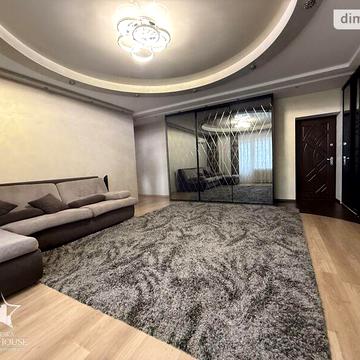 Продаж 3к Квартира Молодіжна вулиця