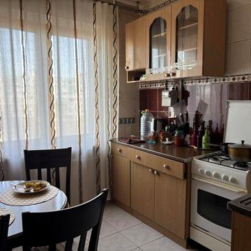 2 комнатная на Крымской! Газ, мебель + техника!