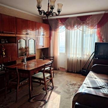 Оренда 3-х кімнатної біля вокзала в Ірпені!