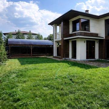 Котедж із електрикою, газом, тепла підлога 5 кімнат, 185 кв.м.