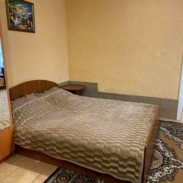 Здам квартиру в Чорноморці Таірово Киівський район газ паркомісце двір