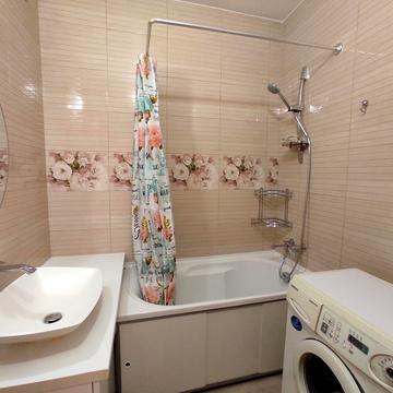 Грушевського вул., 11