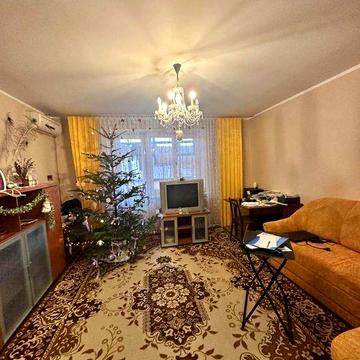 Продам квартиру на Сегедской, Приморский район