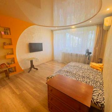 Продается 1 комн. квартира на Правом берегу с ремонтом, кирпичный дом