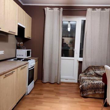 Урлівська вул., 36