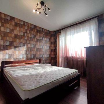 Оренда трьохкімнатної квартири в центрі міста на пл.Визволення.