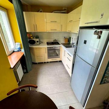 Оренда двокімнатної квартири з 26 січня  вул. Біла