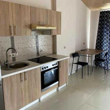 Простора 1-кімнатна квартира біля Дастора !!!