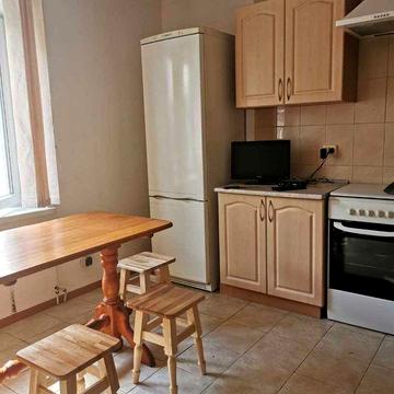 Дім Гнідин 3 кімнати 16000 гр 70м бесідка ,мангал