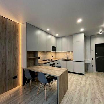 ЖК Washington City
вул. Дж. Вашингтона
Оренда 2к.квартири+кухня-студія