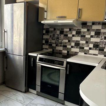 Сдам 2 ком квартиру м Теремки Заболотного ТРЦ республика