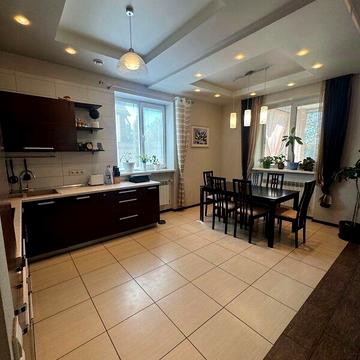 Продаж 4к Дім Садова вулиця