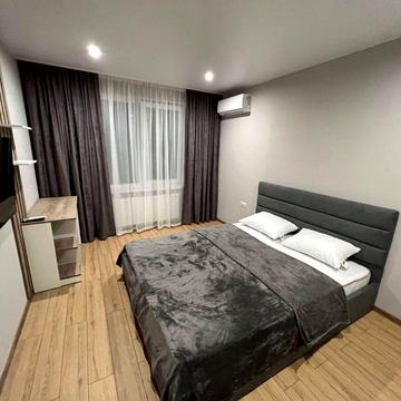 Оренда 1 к.квартири студії з окремою спальнею, ЖК "Оранж Сіті"