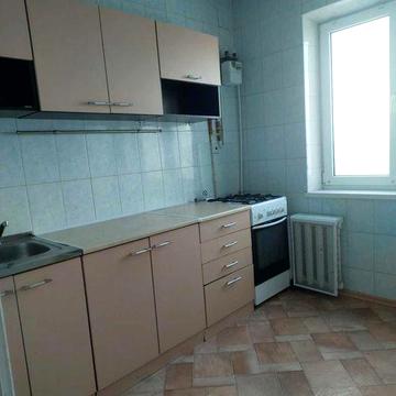 Здається 2х кімнатна квартира на Масиві