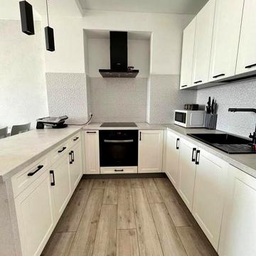 Миколаївська вул., 3/7