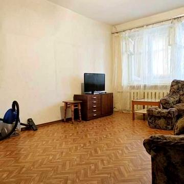 Продам 3 кімнатну квартиру по Новосельского