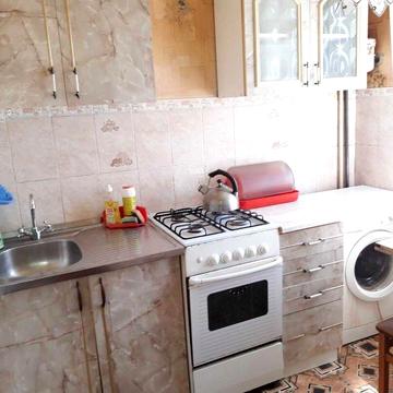 Сдам 1-комн. квартиру, р-н "Варуса"4/5. СВОБОДНА.