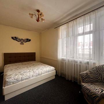 Здається 2 кімнатна квартира Проспект