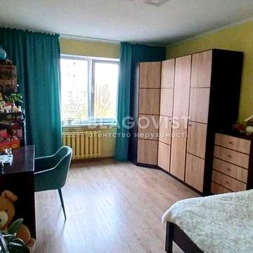 Продається 1 кімнатна квартира Урлівська