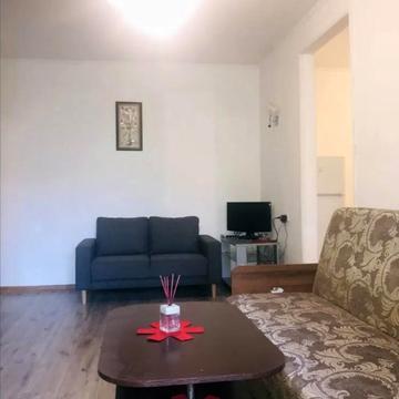 Маразліївська вул., 1