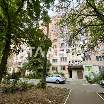 Євгена Чикаленка вул., 81/2