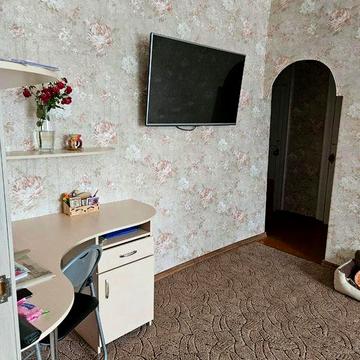 Продам квартиру в Чугуєві. Трикімнатна.