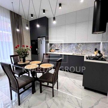 ЧУДОВИЙ стильний двоповерховий будинок з гаражем/СЕРТИФІКАТ/без комісі