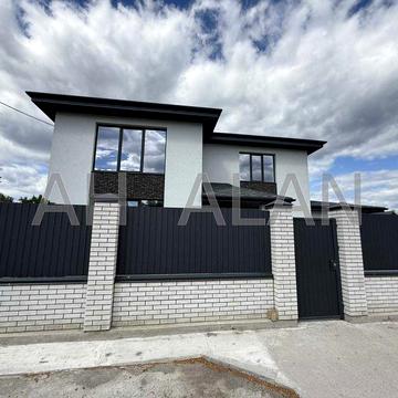 Продаж будинка 290 м2 вул. СОВСЬКА, Жуляни, Київ