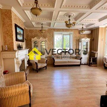 Двоповерховий елітний будинок з верандою та підвалом!