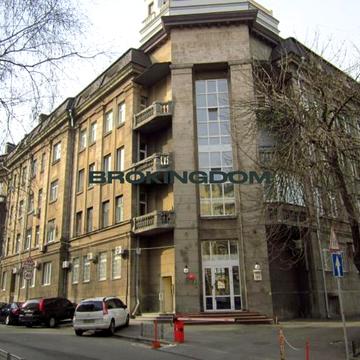 Круглоуніверситетська вул., 18/2